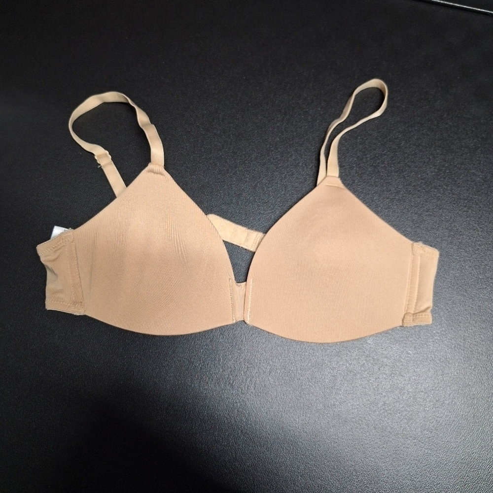 Hanes Classic Beige Bra